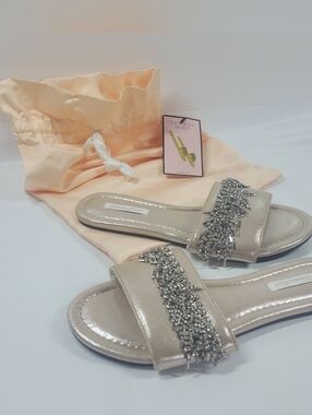 NWT Victoria's Secret Jeweled  Slip On Sandals Sz 5-6 W Satin Pouch